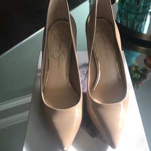 Jessica Simpson Cambredge pump